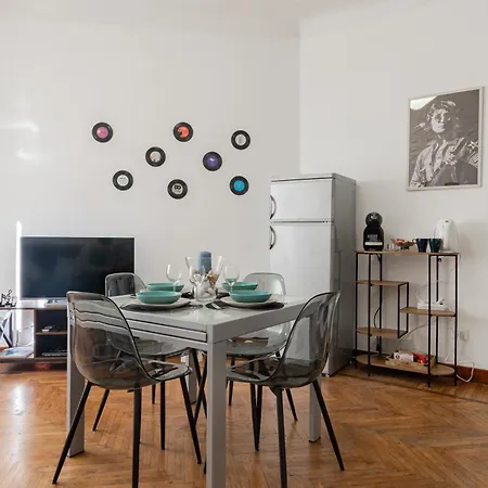 H11 Casa Francesca - Centro * سانريمو