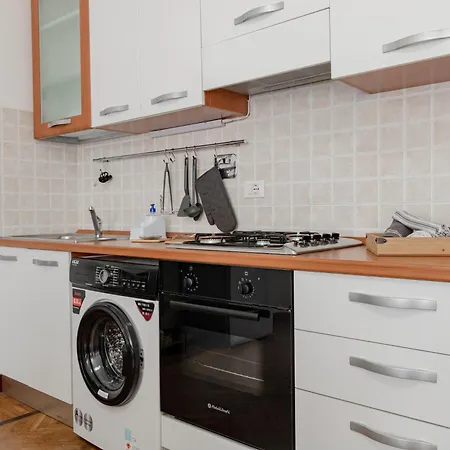 H11 Casa Francesca - Centro San Remo